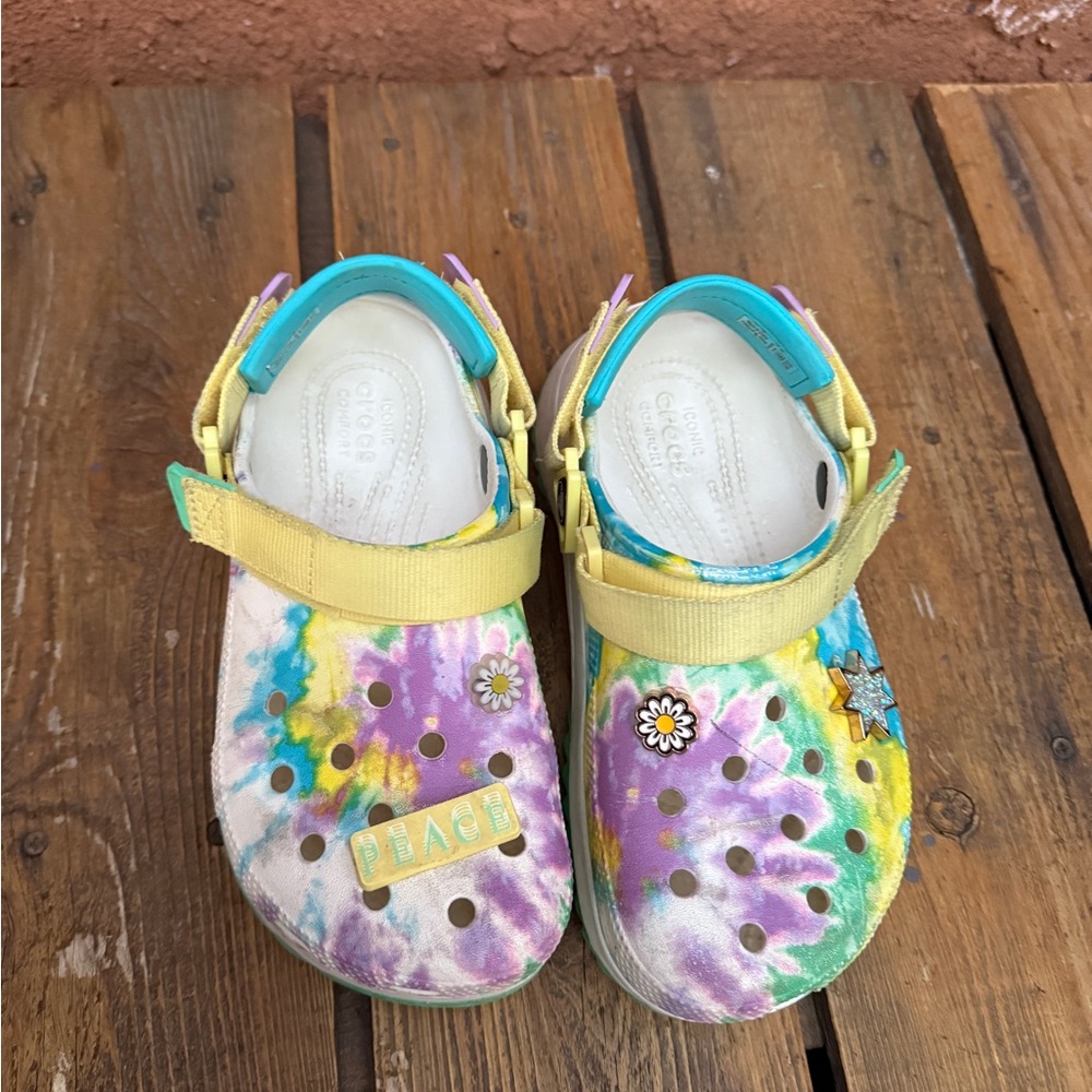 CROCS Kids Colorful Tie-Dye Sandals with Yellow Strap